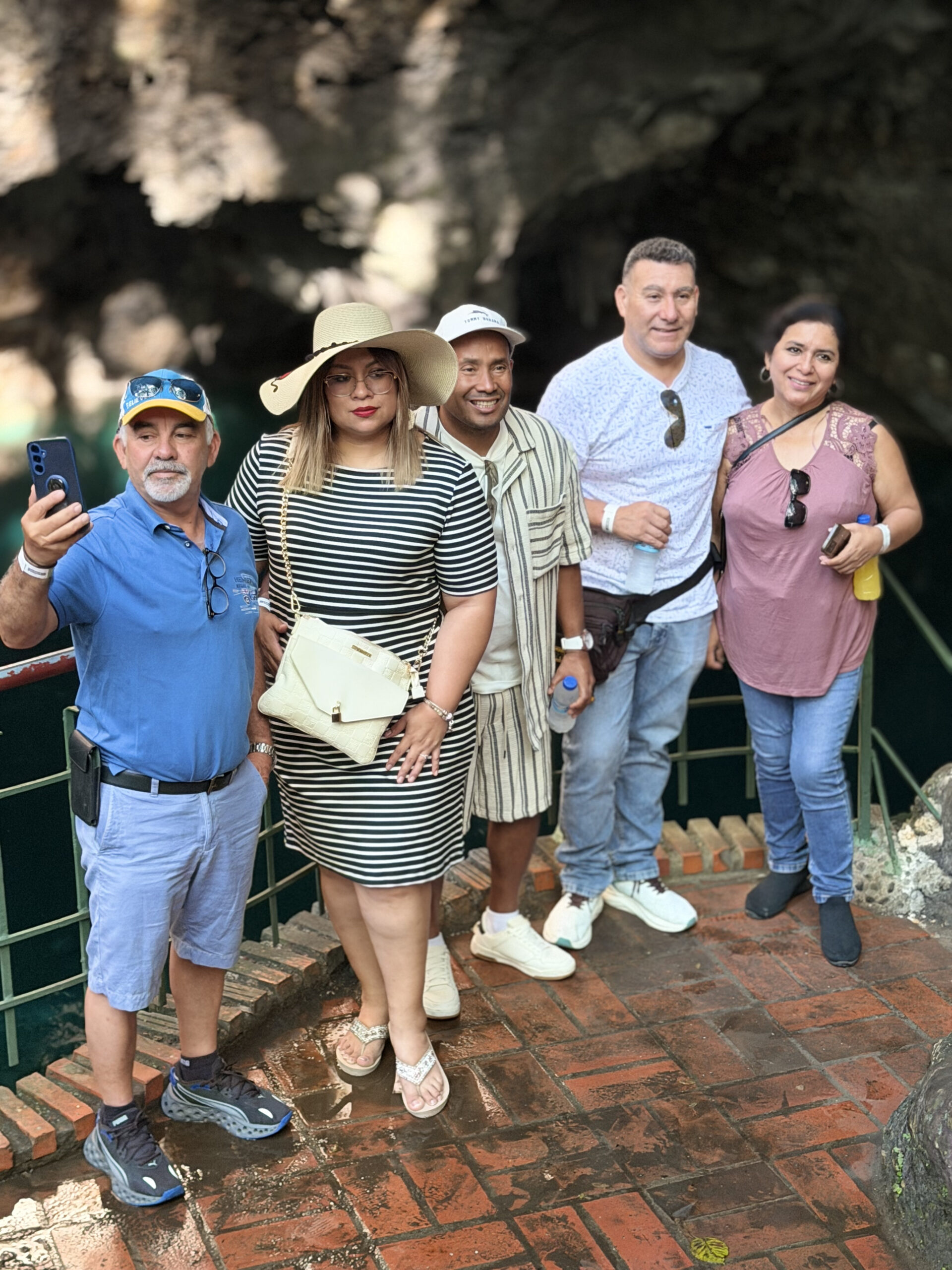 Clientes disfrutando el tour en Santo Domingo